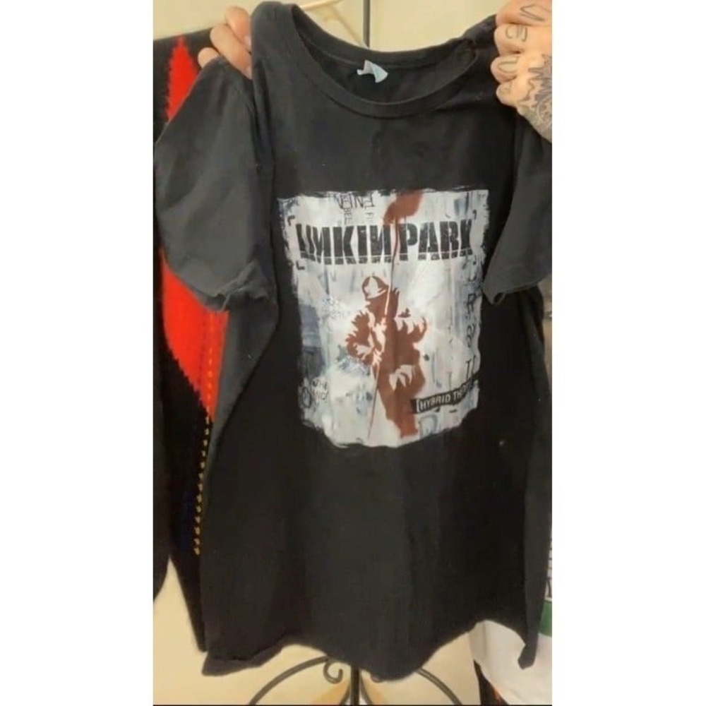 VINTAGE LINKIN PARK TEE SIZE MEDIUM